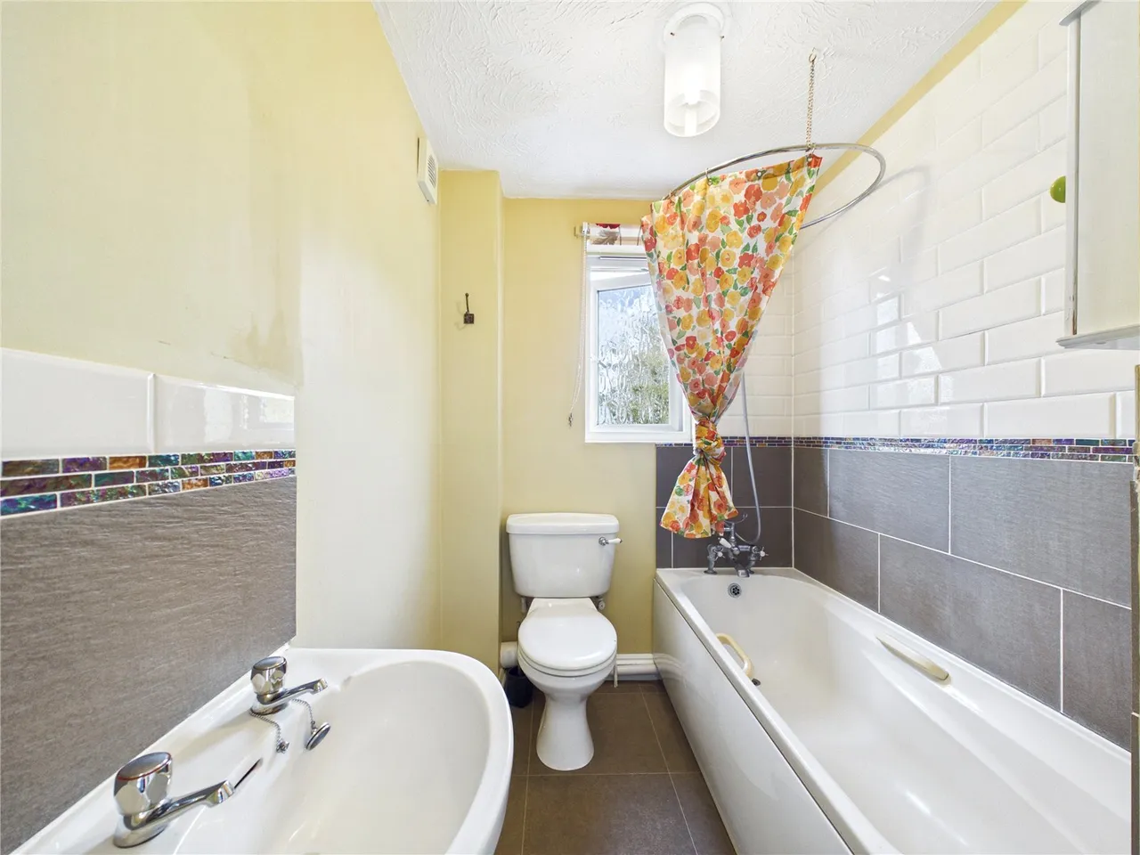 Lynn's Hall Close, Great Waldingfield, CO10, photo 7
