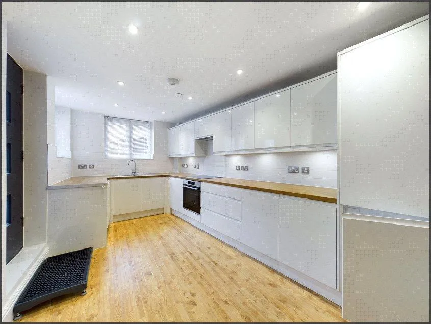 Peascod Street, Windsor, SL4, photo 2