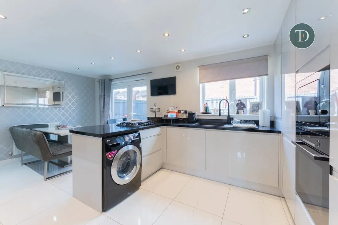 Scafell Close, Rivacre, CH66 1TZ, photo 8