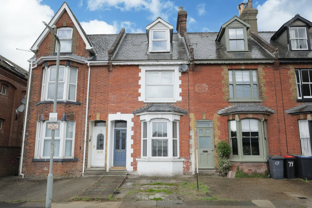 3 bed house for sale, Roper Road, Canterbury, CT2