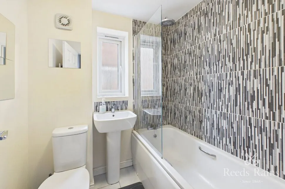 Sycamore Drive, Castleford, West Yorkshire, WF10, photo 10