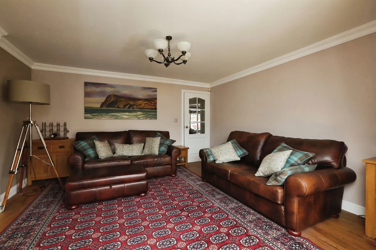 Town Wells Court, North Anston, Sheffield, photo 8