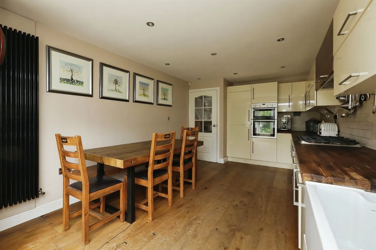 Town Wells Court, North Anston, Sheffield, photo 6