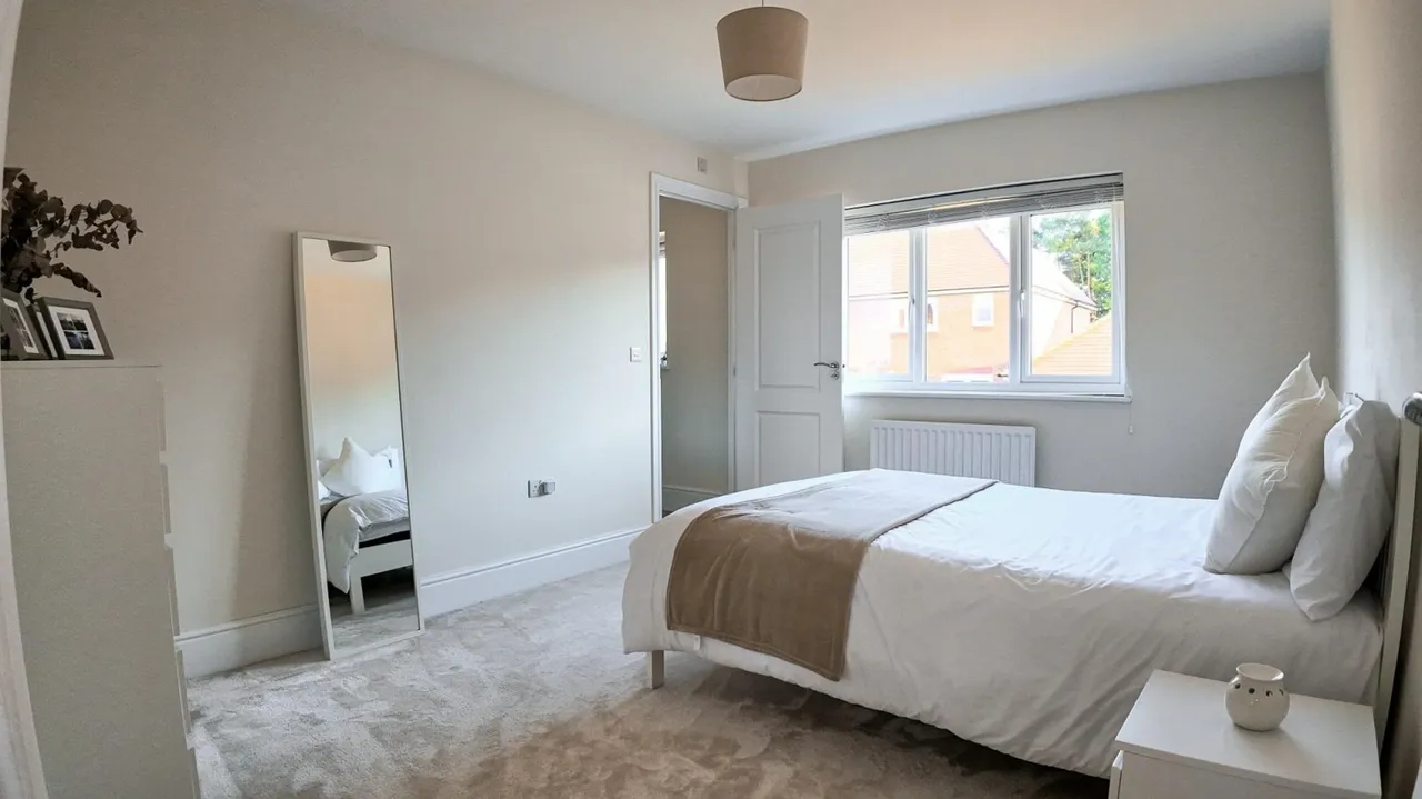 Hollington Close, Amington, B77, photo 14