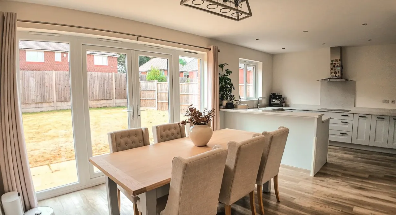 Hollington Close, Amington, B77, photo 5