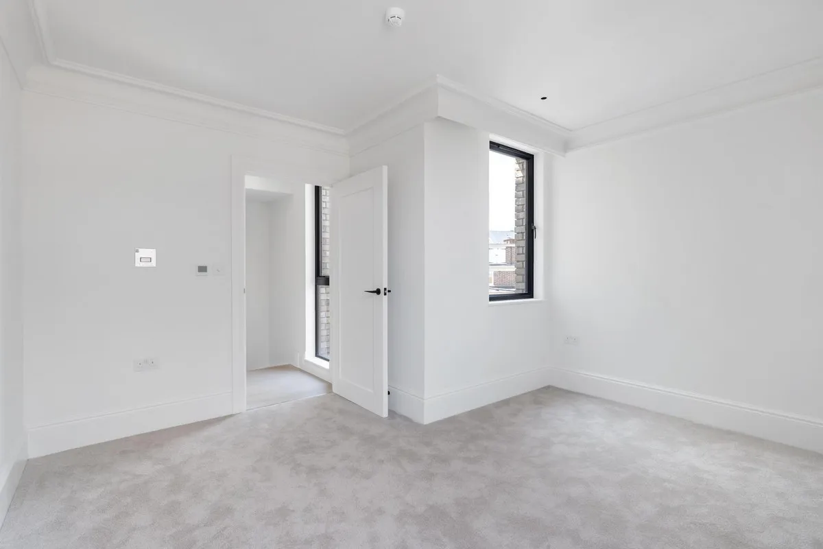 Montpelier Avenue, London, W5, photo 16