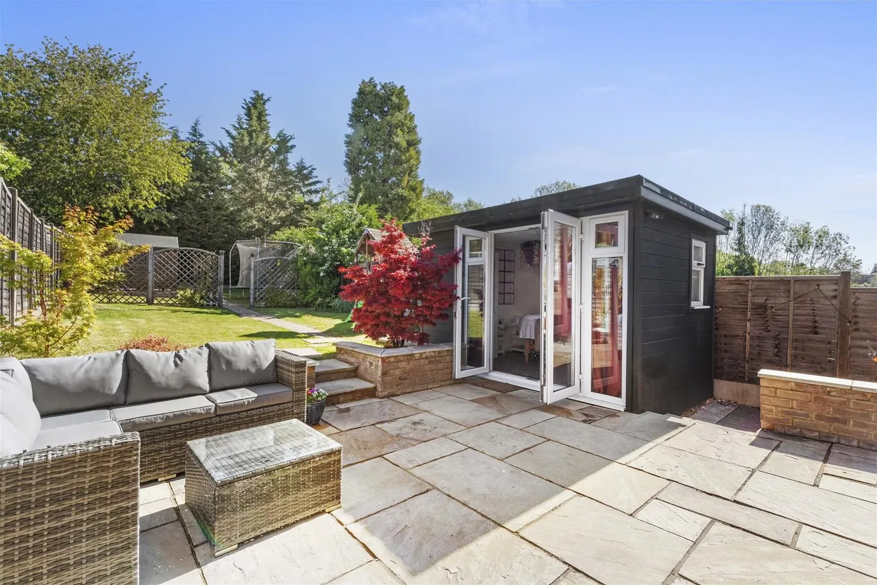 Guinions Road, High Wycombe, HP13, photo 2