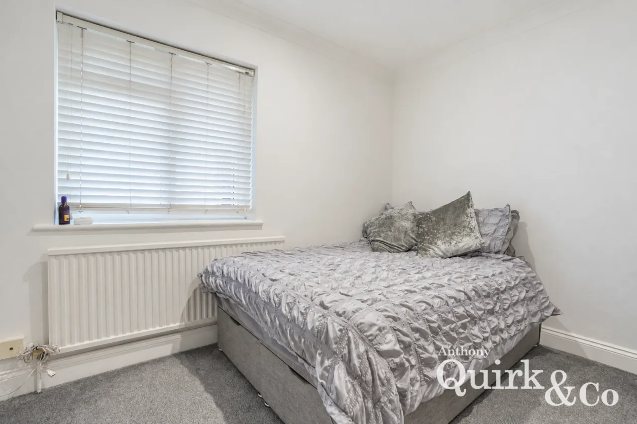Shell Beach Road, Canvey Island, SS8, photo 11