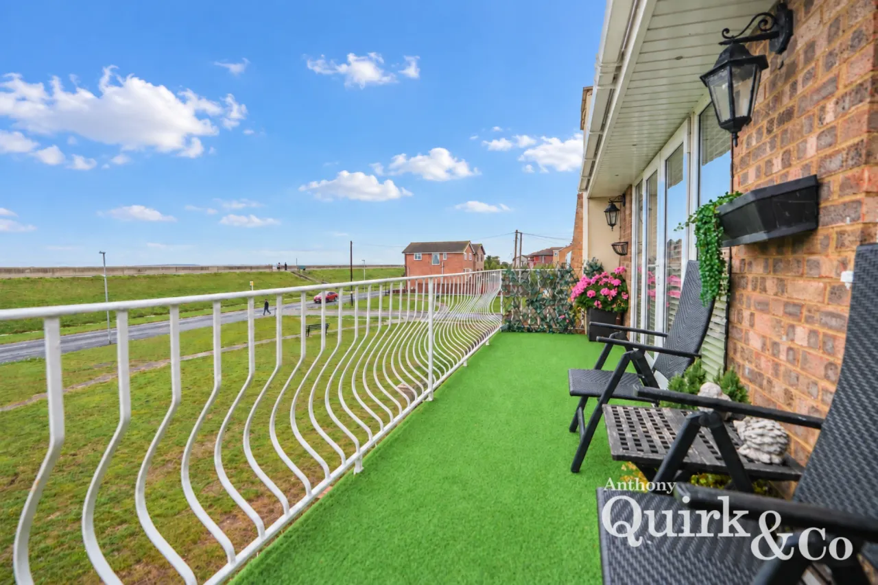 Shell Beach Road, Canvey Island, SS8, photo 9