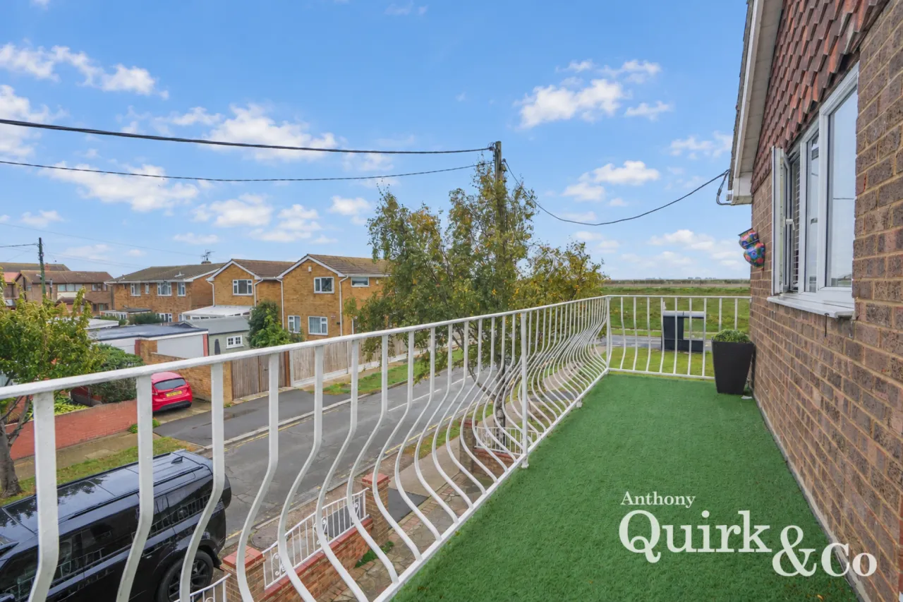 Shell Beach Road, Canvey Island, SS8, photo 6