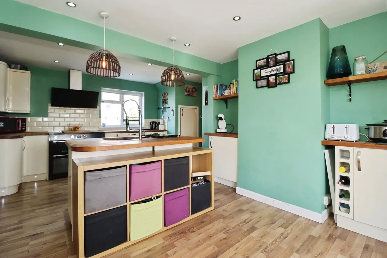 Albert Road, Severn Beach, BS35, photo 13