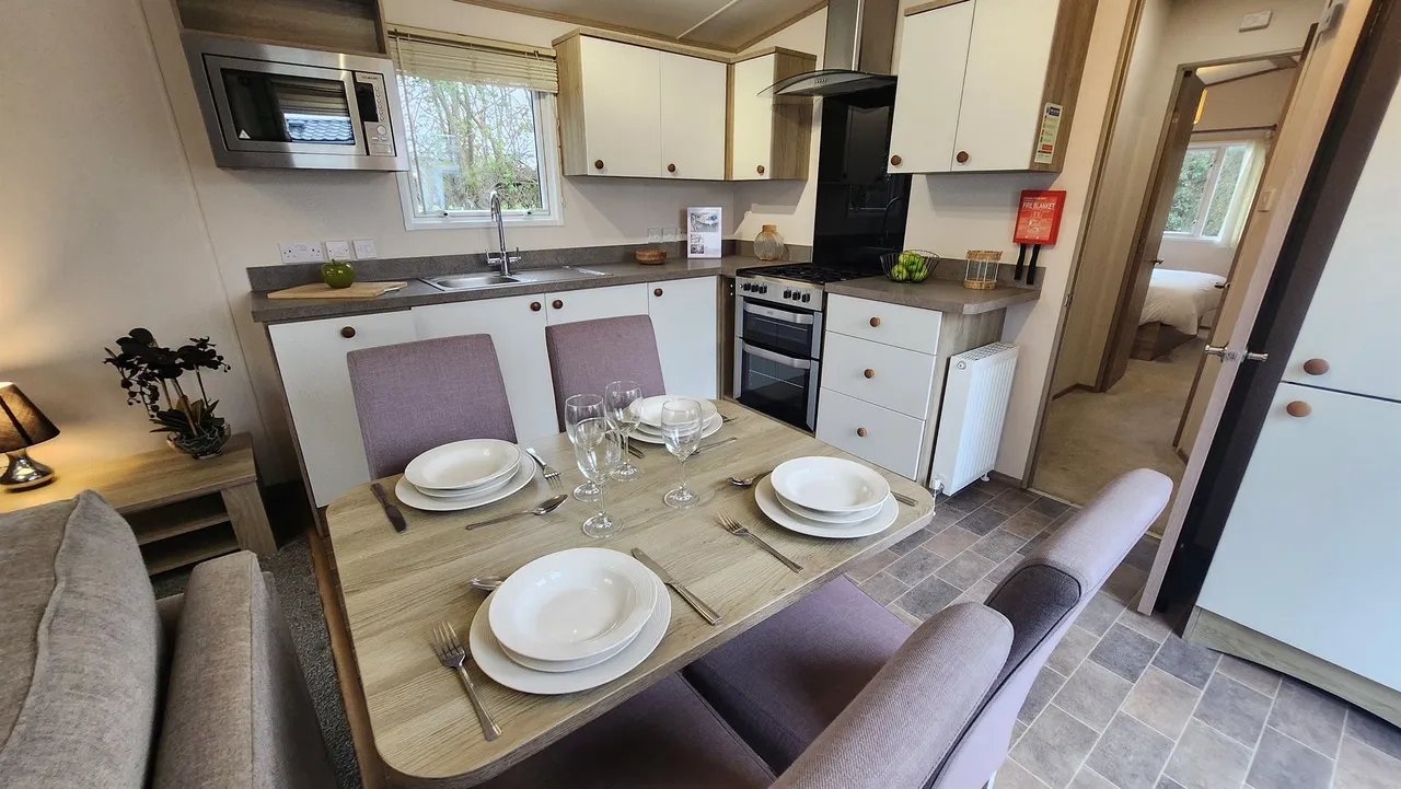 2 bed park home for sale — Mill Rythe Coastal Village, Havant Road, Hayling Island