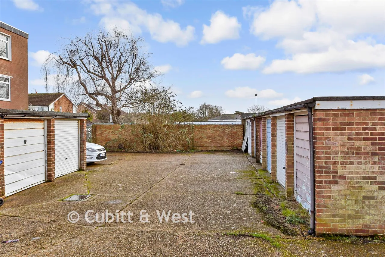 Stonehurst Road, Worthing, BN13, photo 2