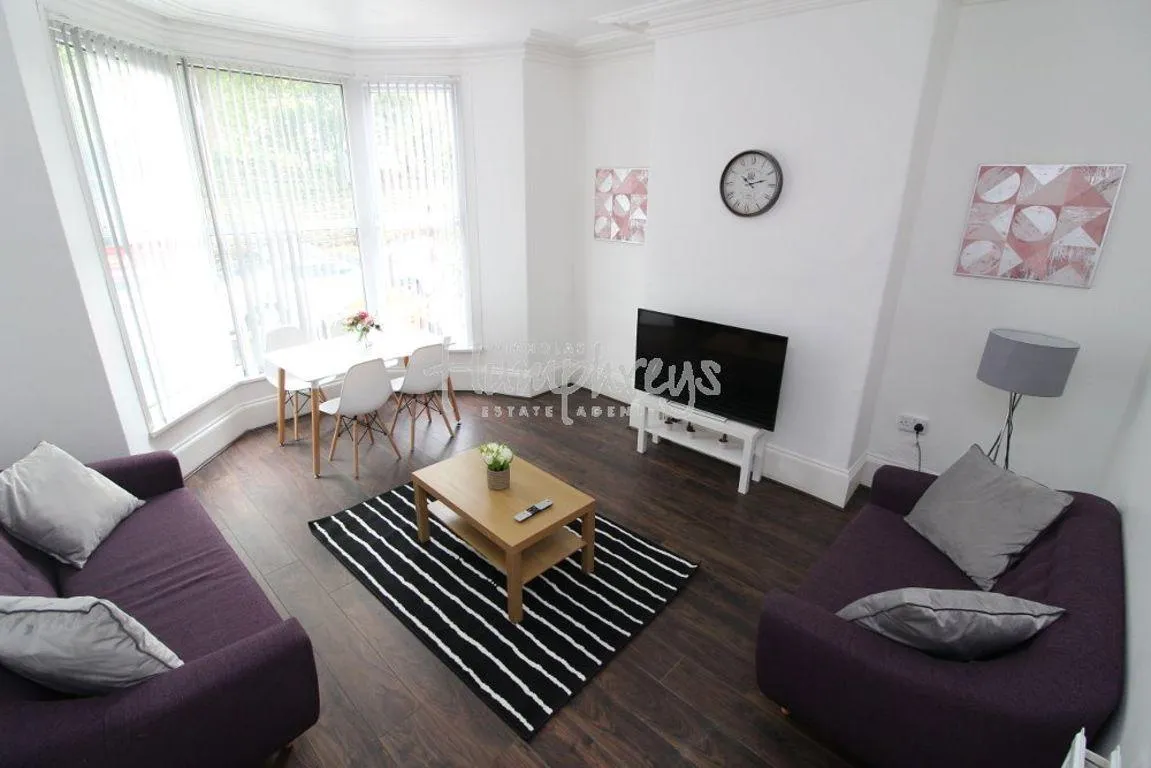 Watson Road, S10, photo 9