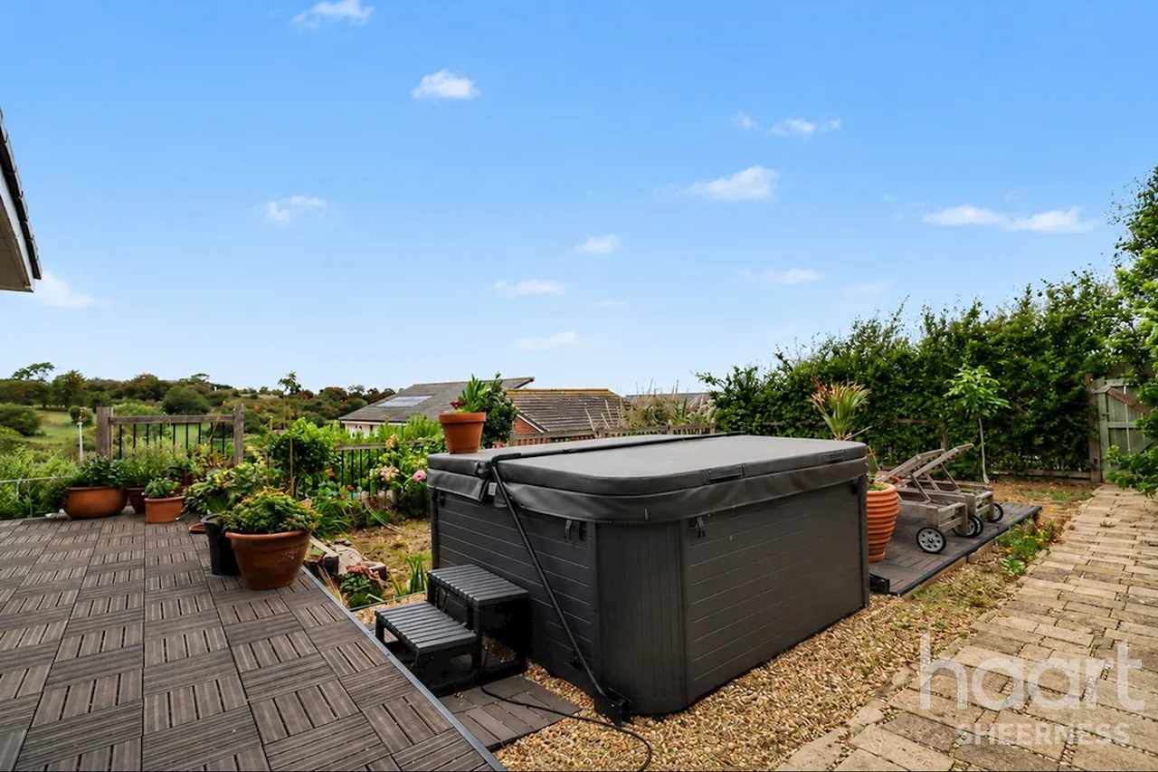 Wards Hill Road, Sheerness, ME12, photo 19