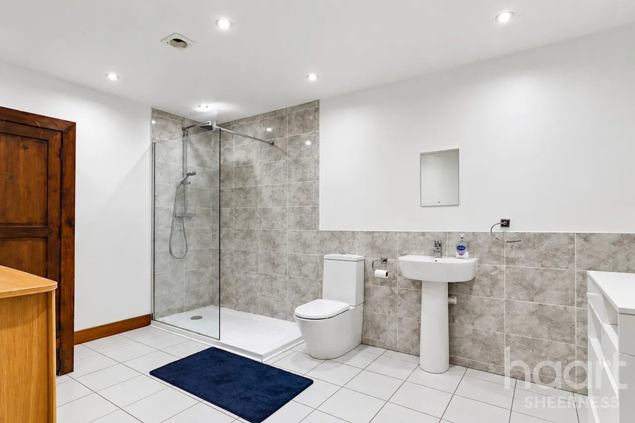 Wards Hill Road, Sheerness, ME12, photo 27