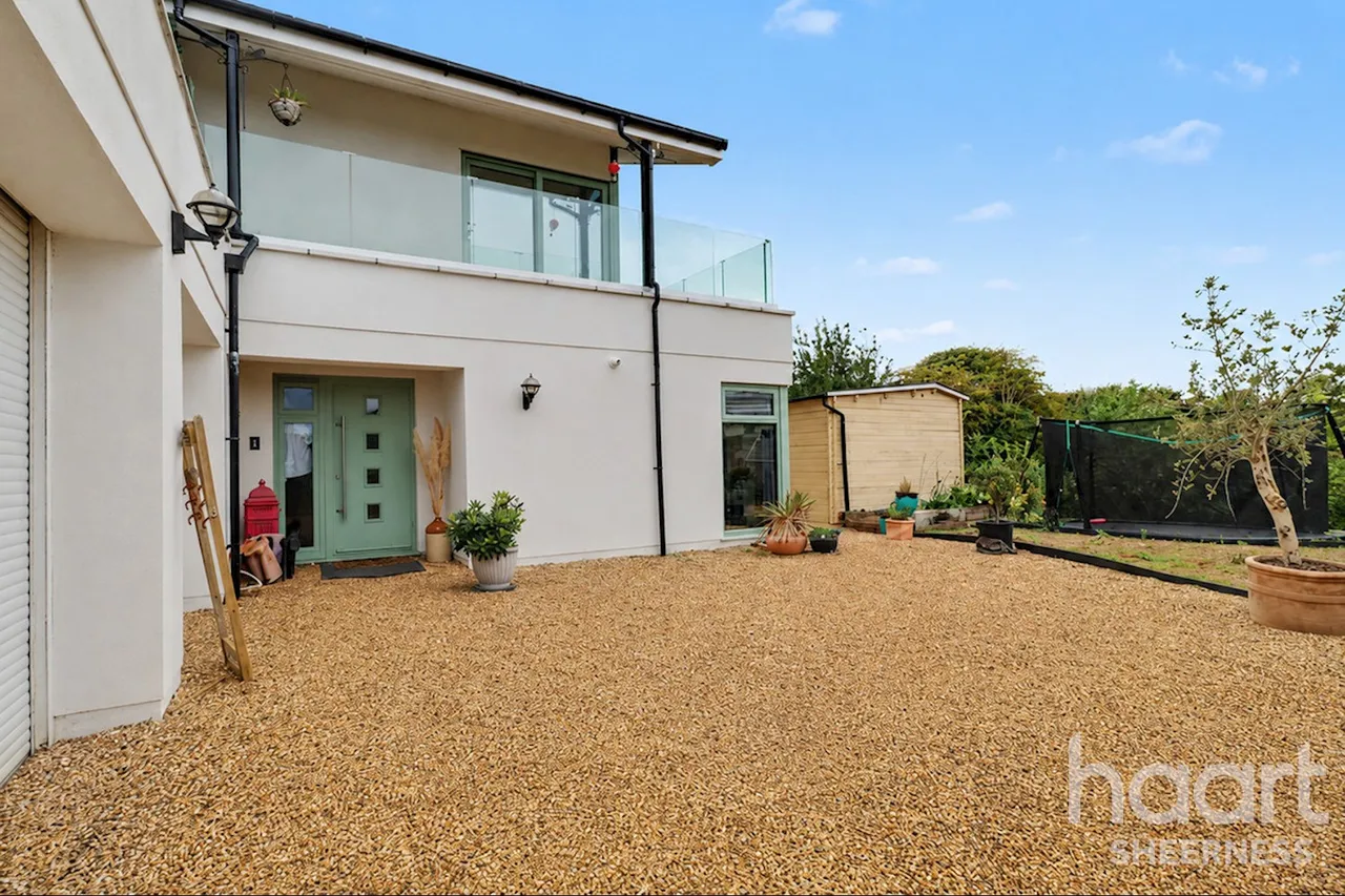 Wards Hill Road, Sheerness, ME12, photo 24
