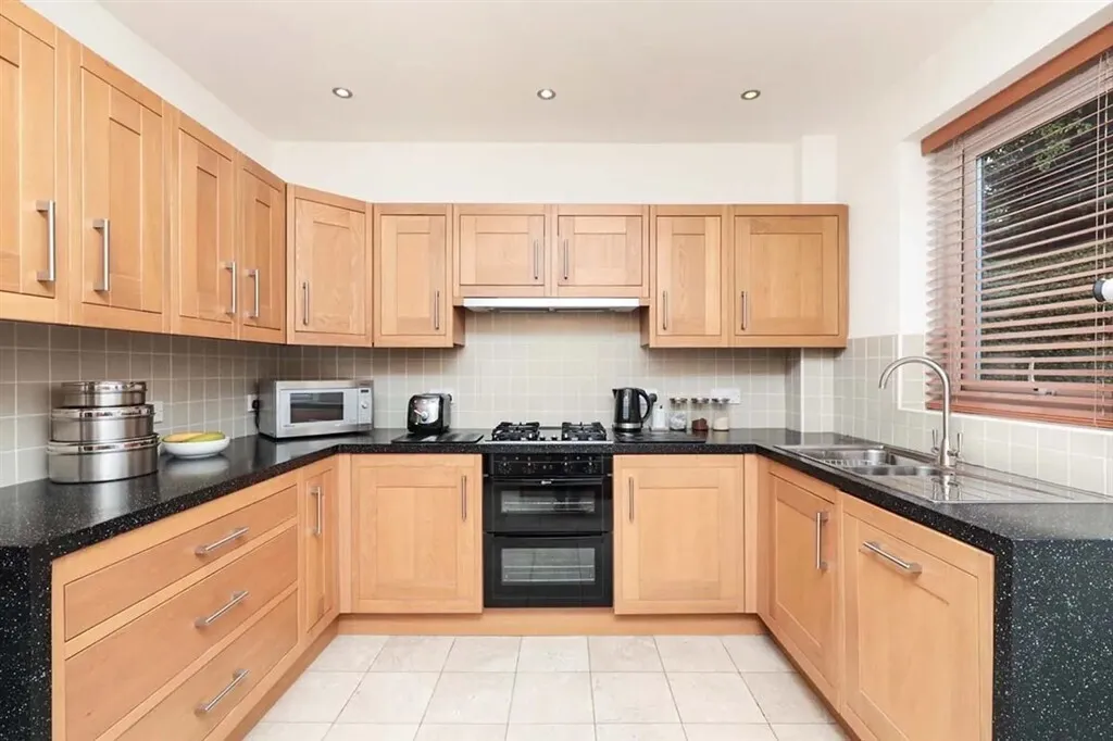 Edward Street, Dinnington, SHEFFIELD, photo 3