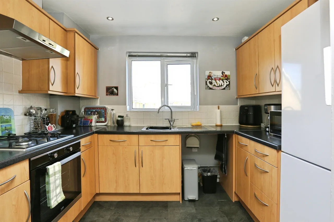 Deer Walk, Hedge End, Southampton, photo 5