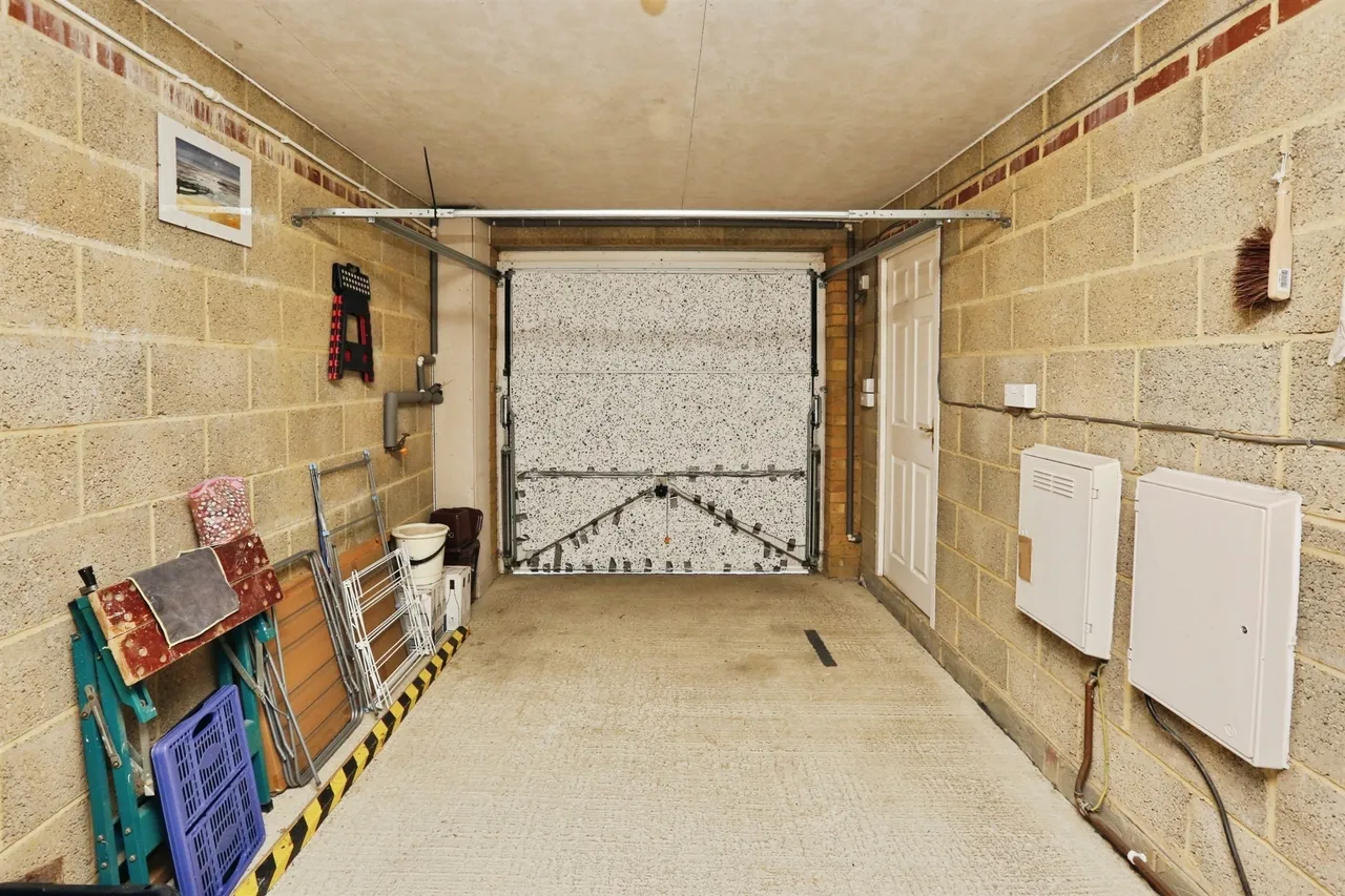 Deer Walk, Hedge End, Southampton, photo 12