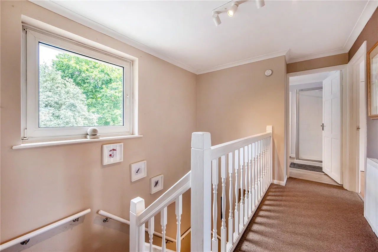 Manningford Close, Winchester, Hampshire, SO23, photo 9