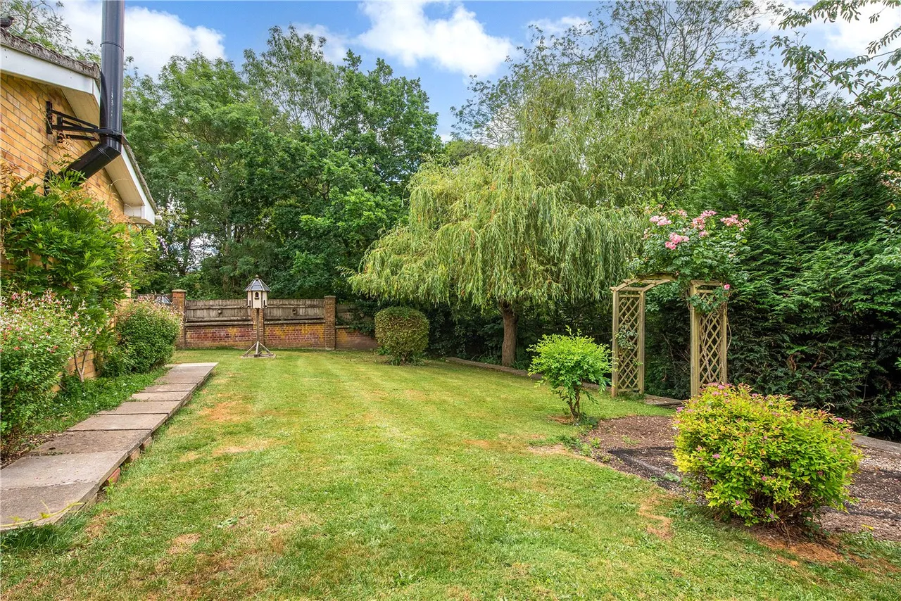 4 bed house for sale — Manningford Close, Winchester, Hampshire, SO23