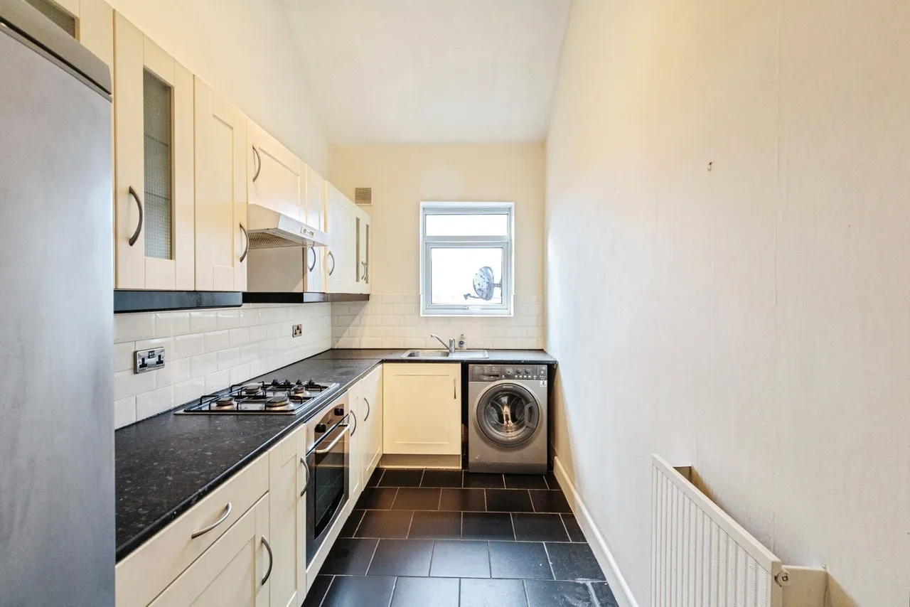 Clifton Drive South, Lytham St. Annes, FY8, photo 6
