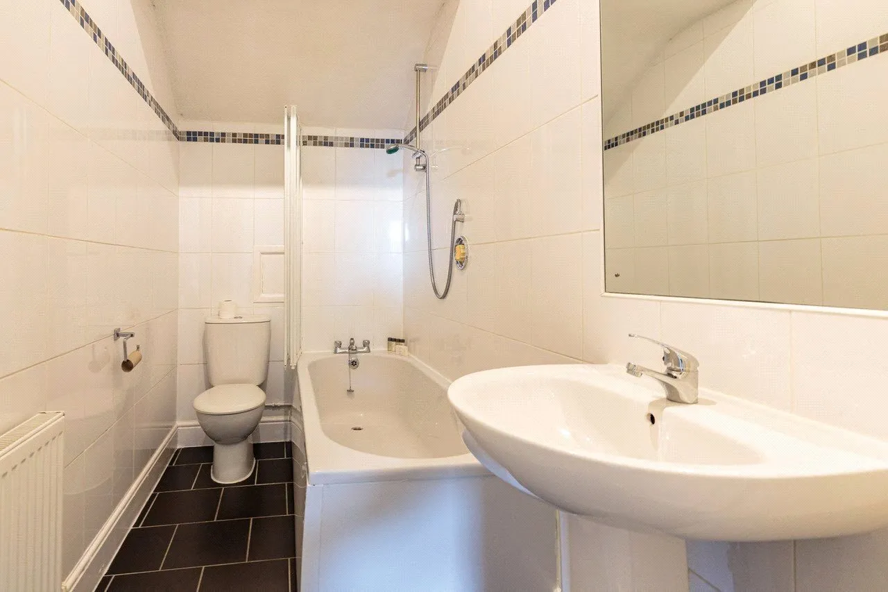 Clifton Drive South, Lytham St. Annes, FY8, photo 11