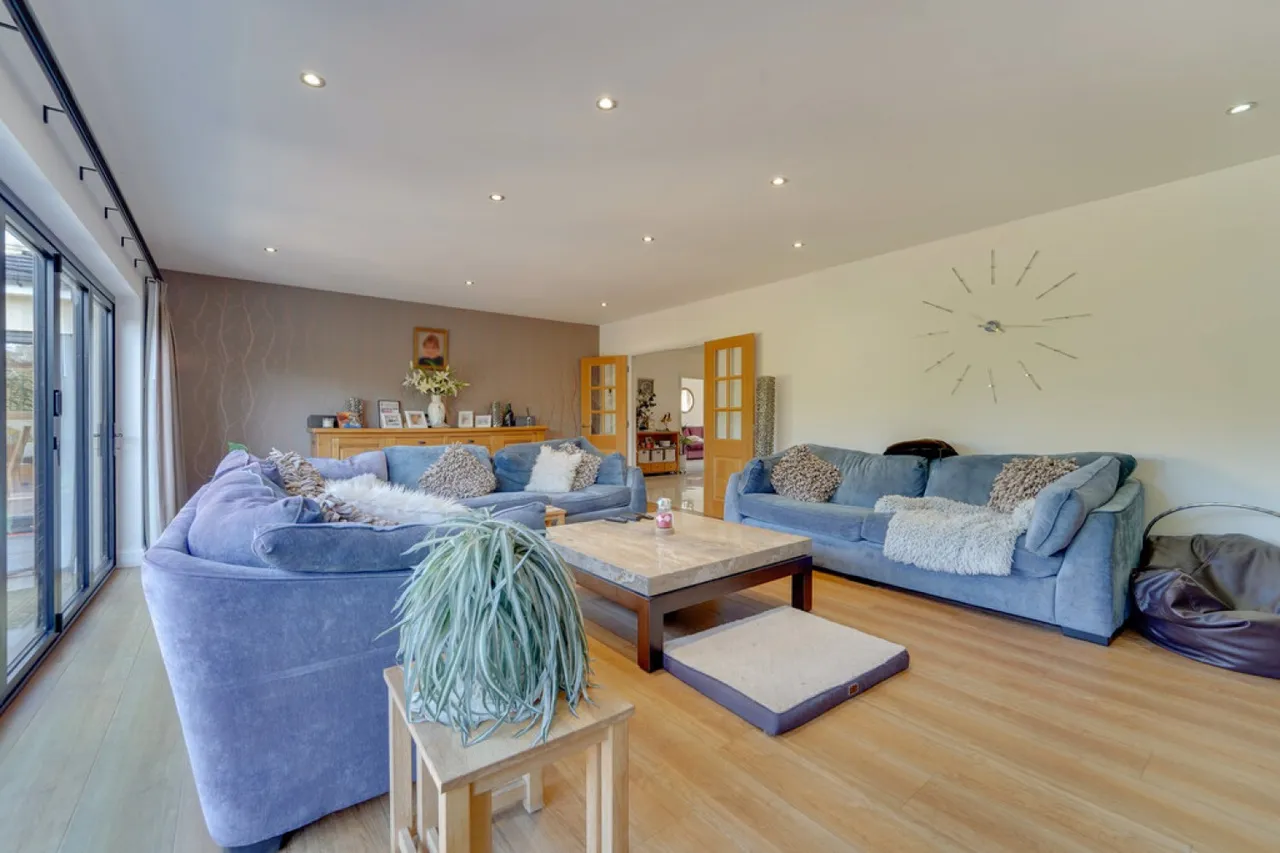 Bedford Road, Lower Stondon, SG16, photo 9