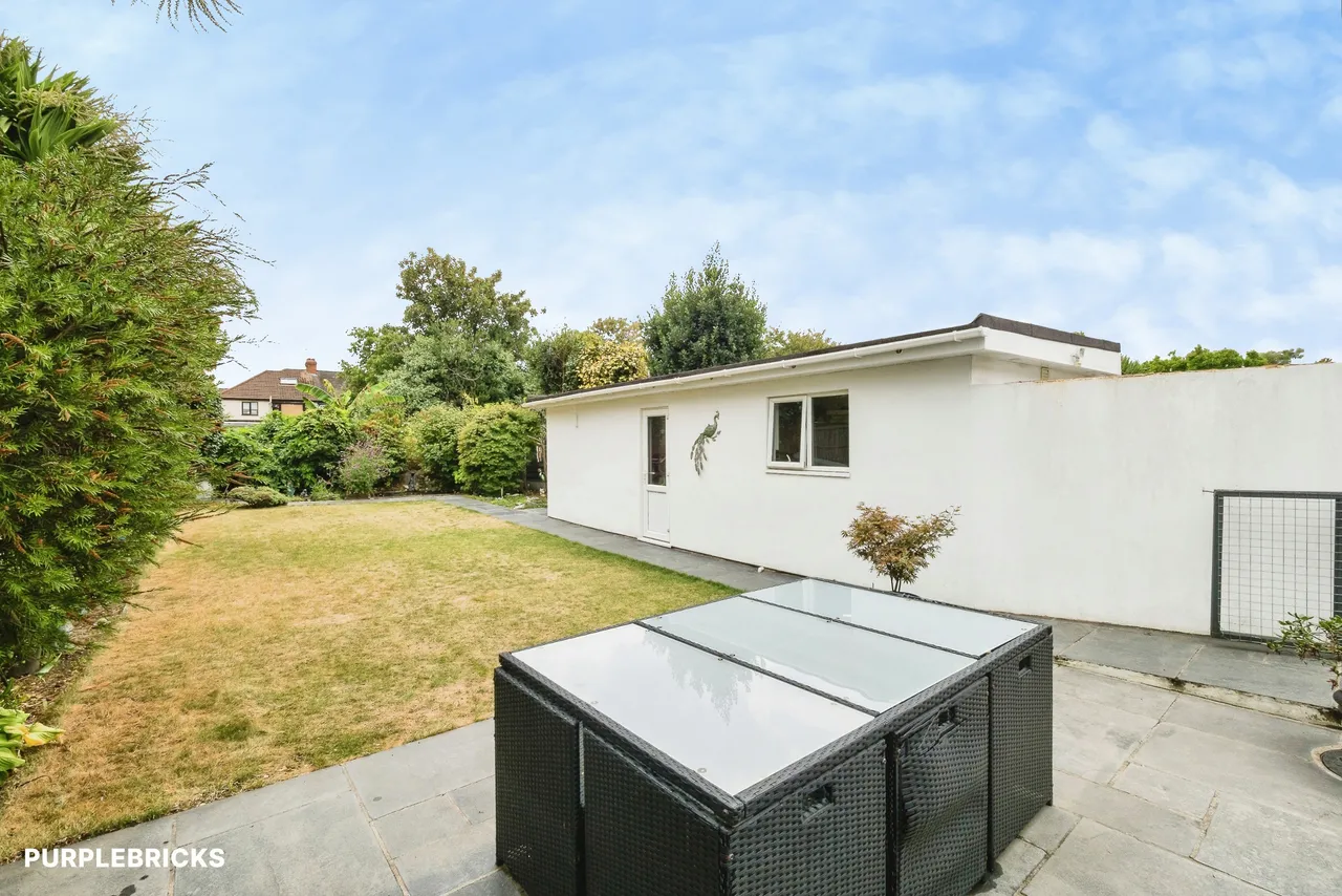 Levett Gardens, Ilford, IG3, photo 30