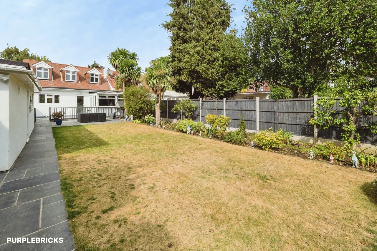 Levett Gardens, Ilford, IG3, photo 36