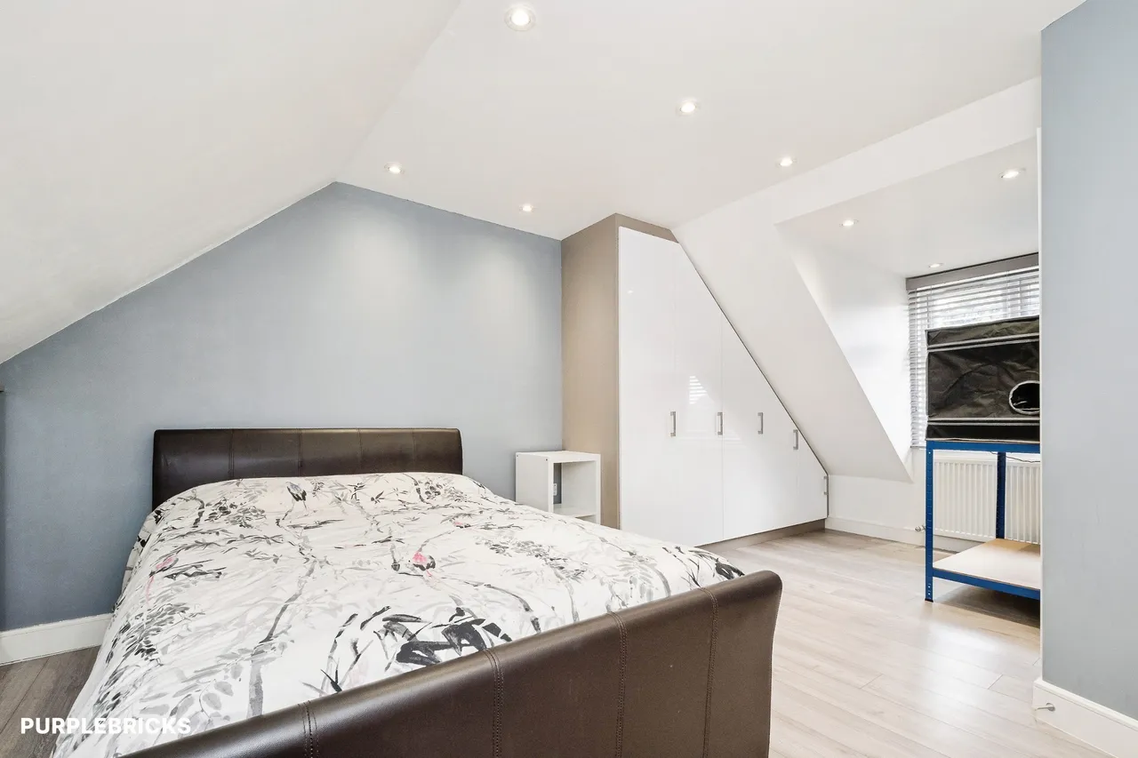 Levett Gardens, Ilford, IG3, photo 25