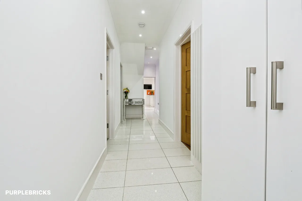 Levett Gardens, Ilford, IG3, photo 19