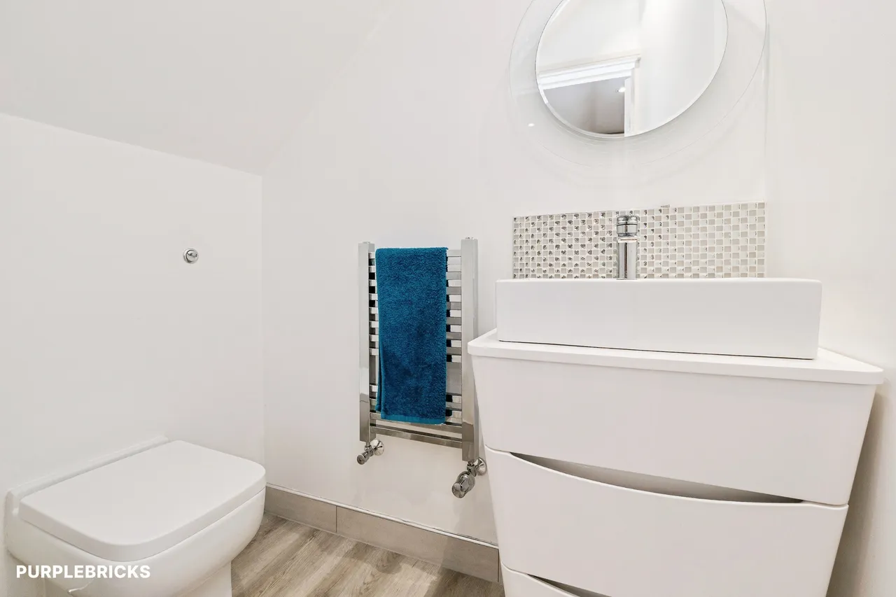 Levett Gardens, Ilford, IG3, photo 26