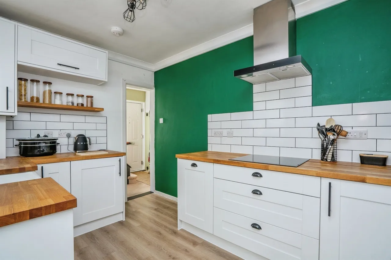 Horsea Road, Portsmouth, photo 6