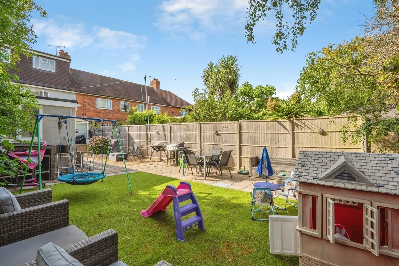 Horsea Road, Portsmouth, photo 11