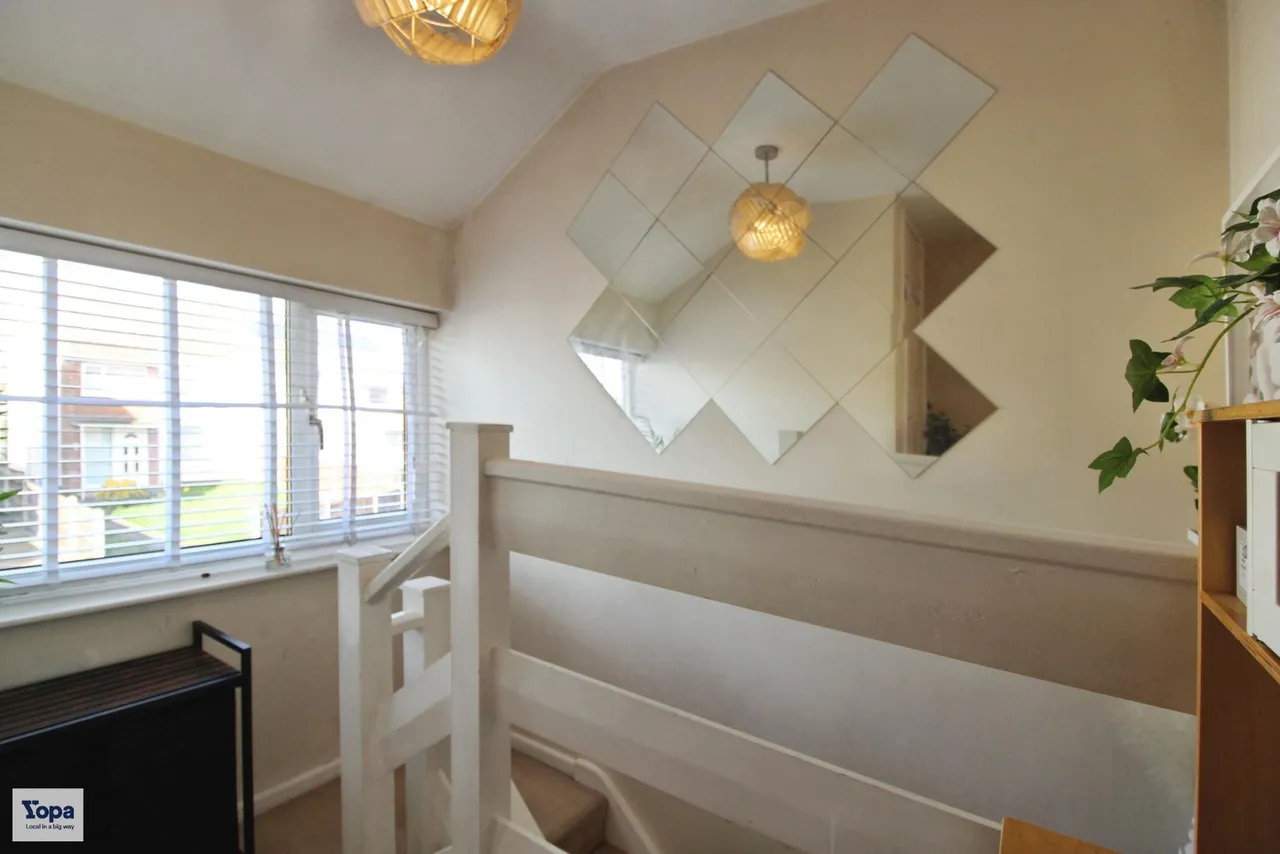Upland Crescent, West Mersea, CO5, photo 17