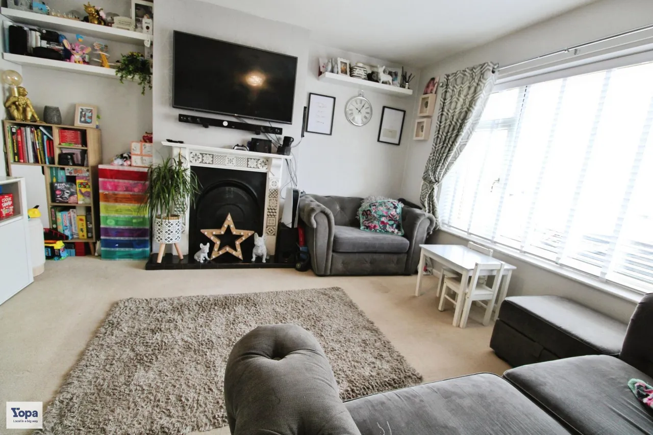 Upland Crescent, West Mersea, CO5, photo 4
