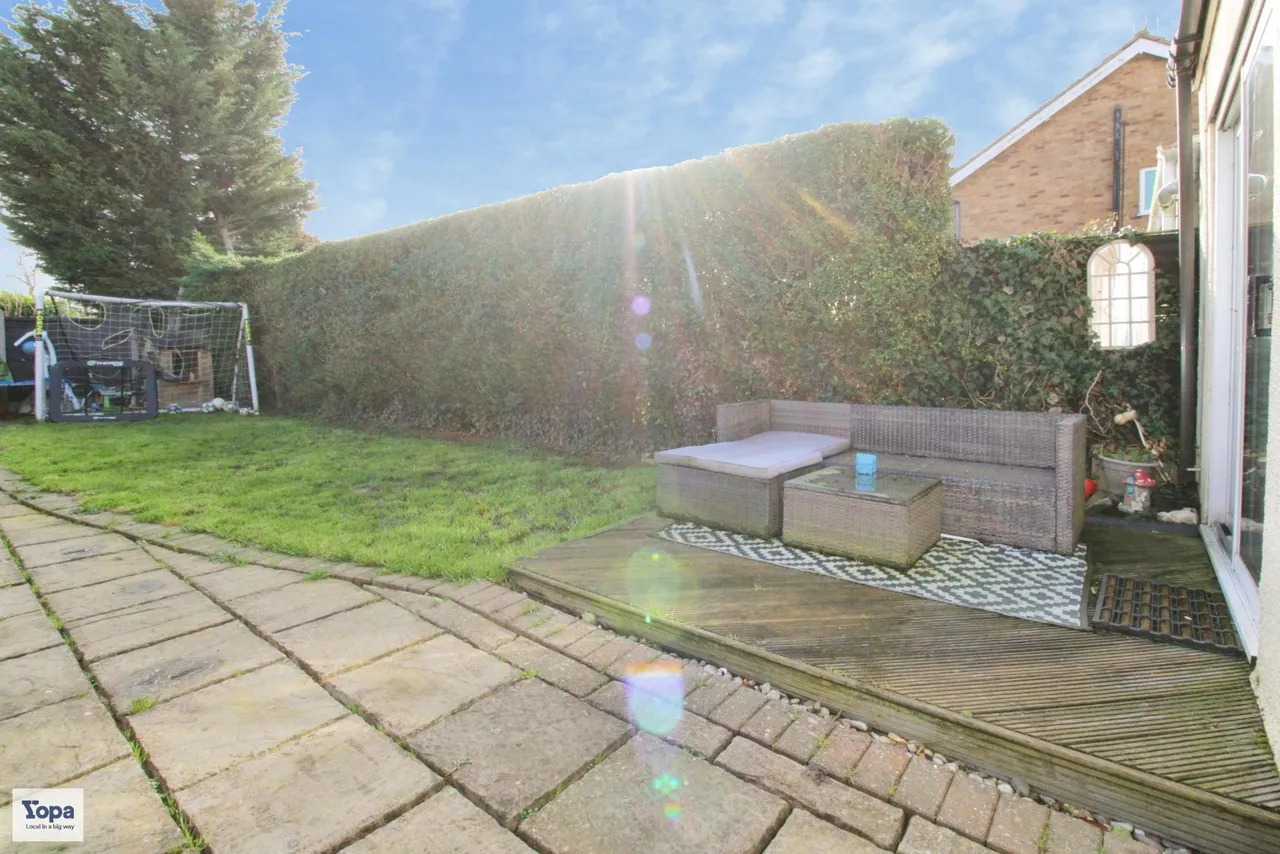 Upland Crescent, West Mersea, CO5, photo 18