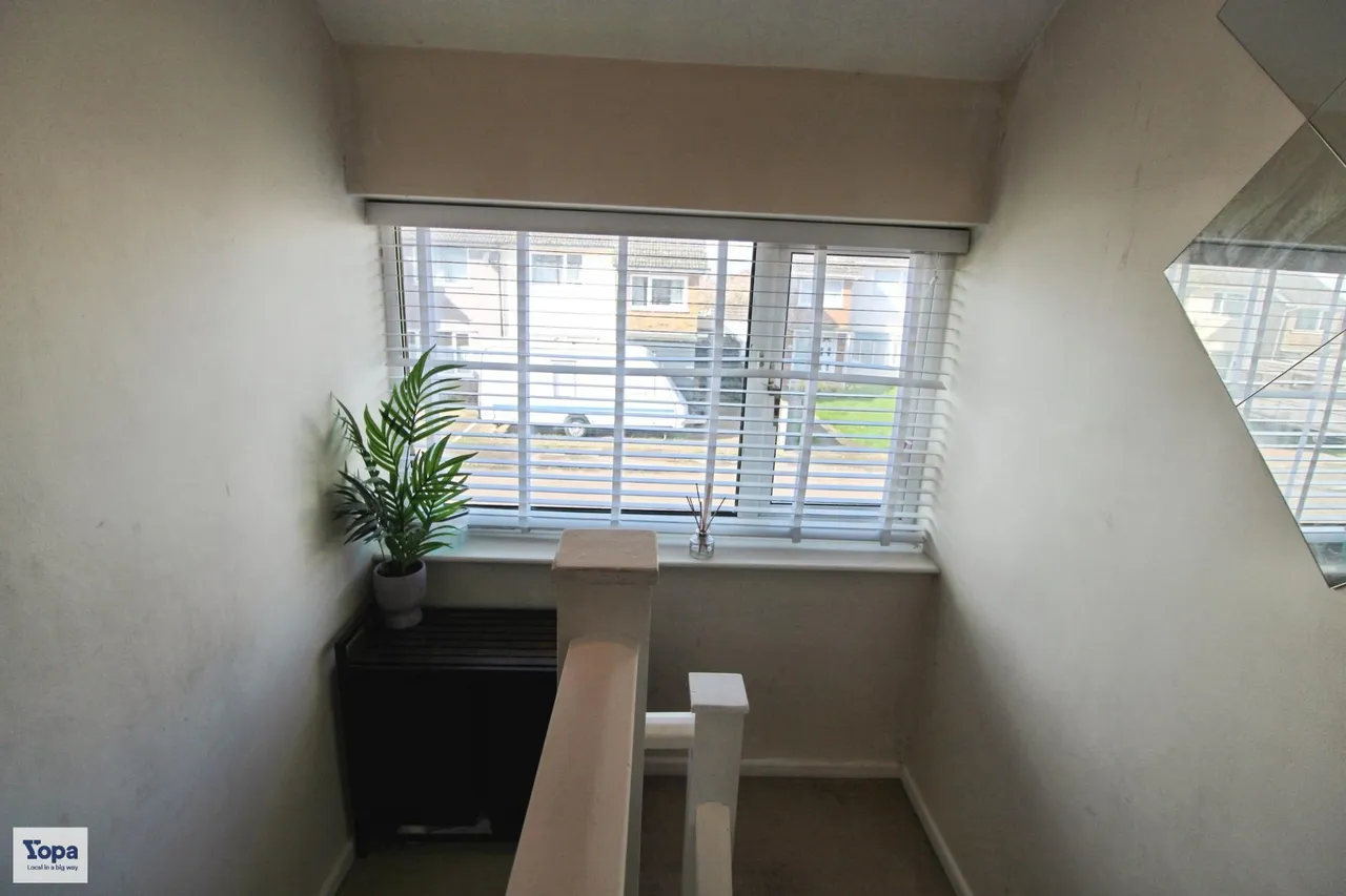 Upland Crescent, West Mersea, CO5, photo 14