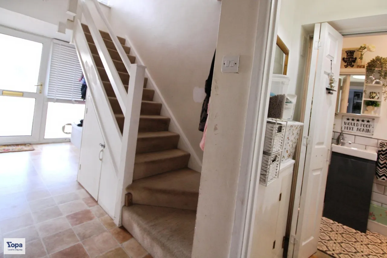 Upland Crescent, West Mersea, CO5, photo 9