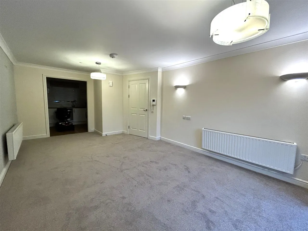 Malmesbury Road, Chippenham, SN15, photo 8