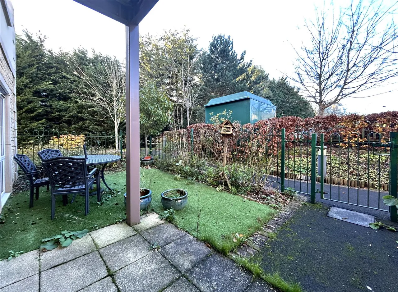 Malmesbury Road, Chippenham, SN15, photo 2