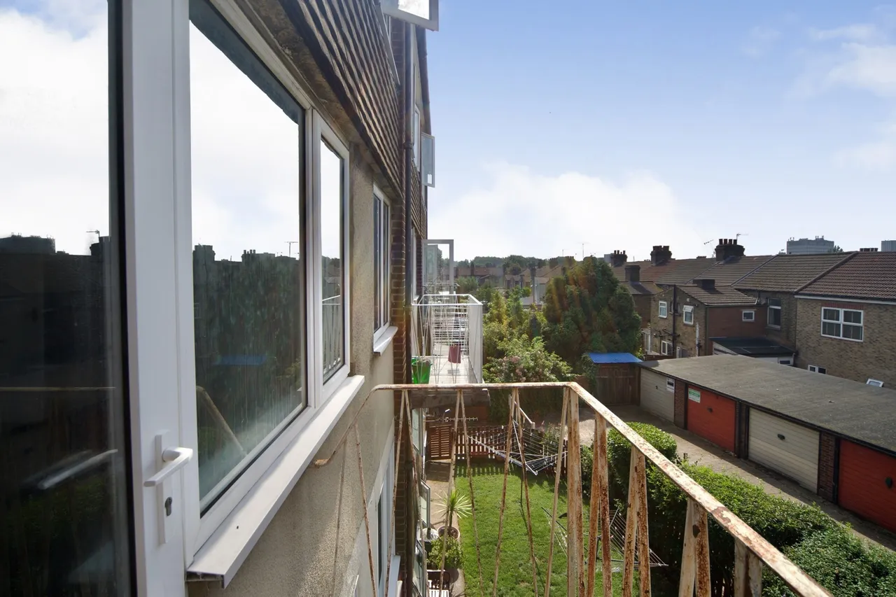 Lopen Road, London, N18, photo 14