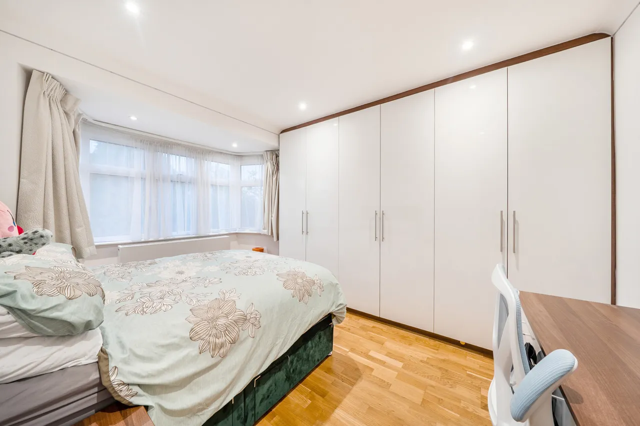 Wemborough Road, Stanmore, HA7, photo 13