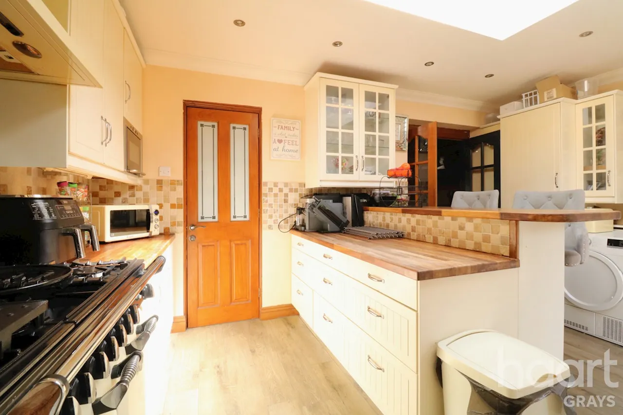 Heathview Road, Grays, RM16, photo 5