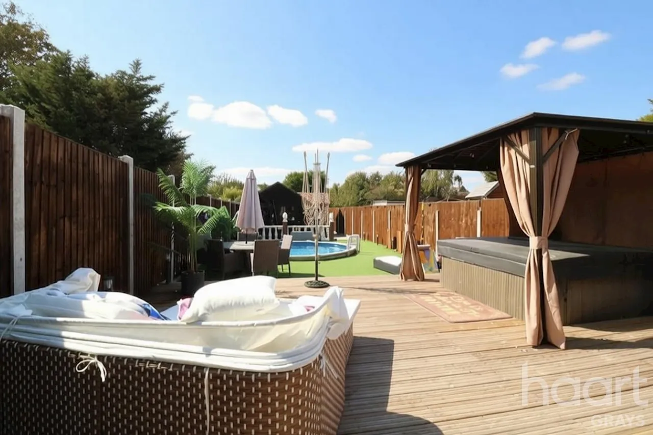 Heathview Road, Grays, RM16, photo 9