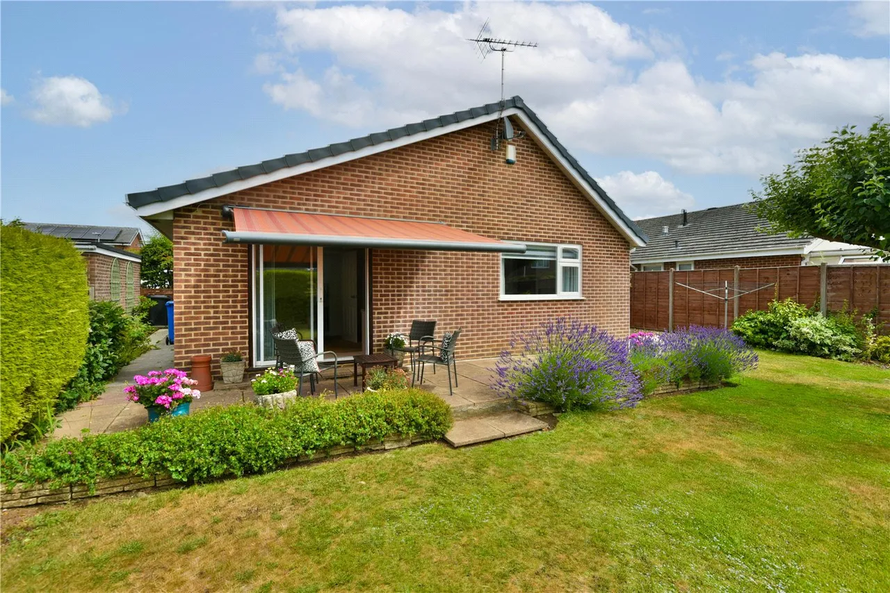 Sopwith Crescent, Merley, Wimborne, Dorset, BH21, photo 4