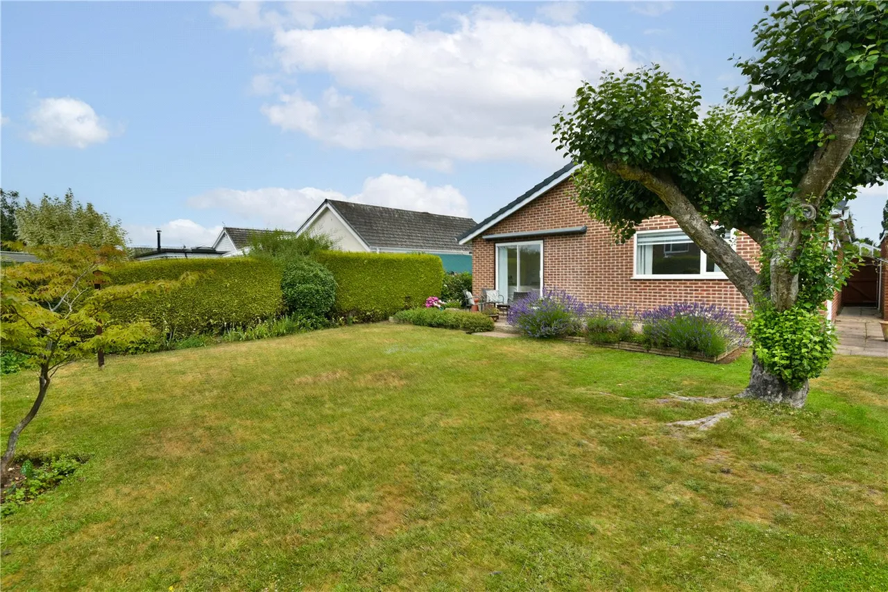 Sopwith Crescent, Merley, Wimborne, Dorset, BH21, photo 3