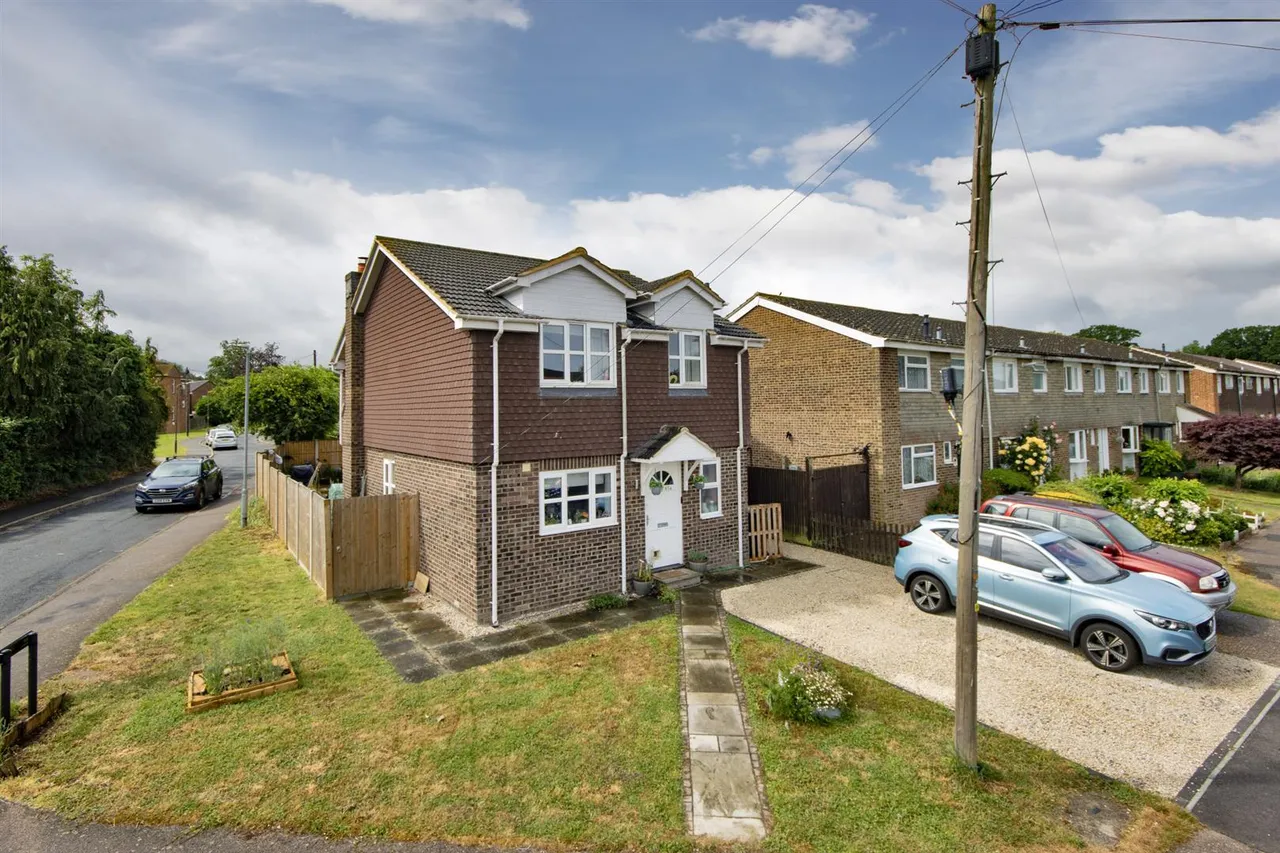 Ringden Avenue, Paddock Wood, photo 15